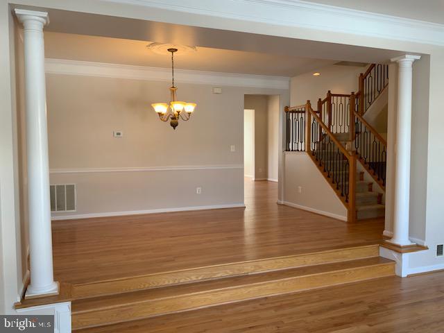 Photo - 22004 Avonworth Square