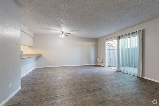 3BR, 2BA-1,064SF - Living Room - Falcon Run