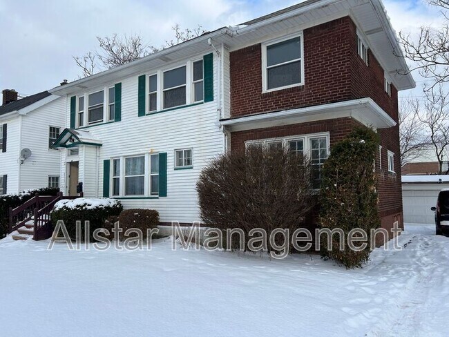 4859 E 97th St Unidad Up