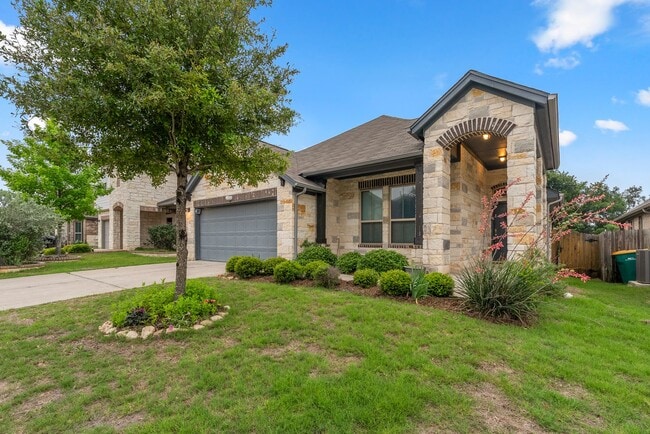 Photo - Beautiful 3 bedroom, 2 bathroom home in Hills of Bear Creek!!!