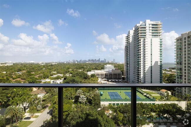 Building Photo - 2678 Tigertail Ave Unit 1104 Rental