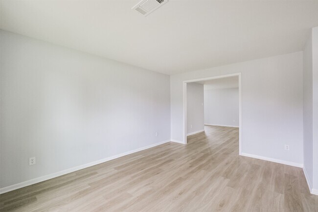 Photo - 4314 Woodmont Dr