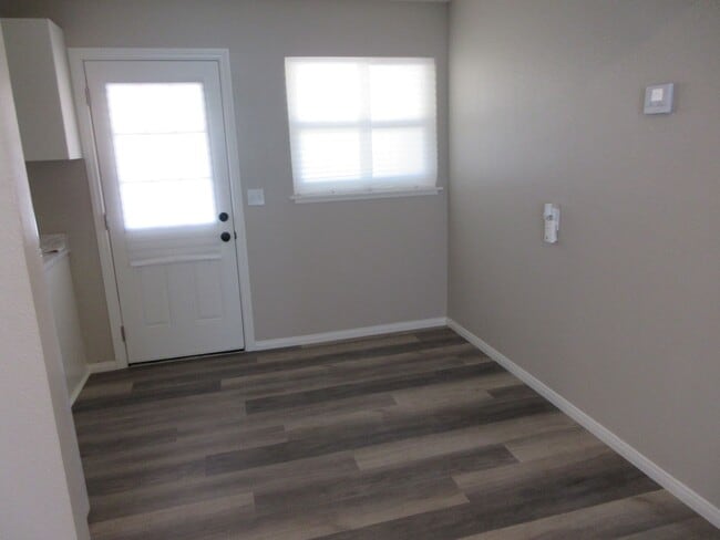 Photo - Newly Renovated 2bd 1 ba