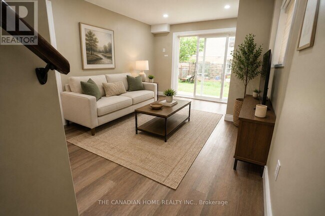 Photo - 23 Saddlebrook Ct