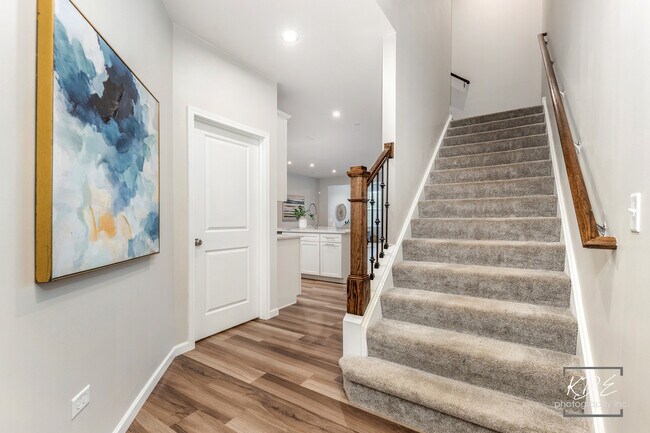 Photo - 2110 Weatherbee Ln