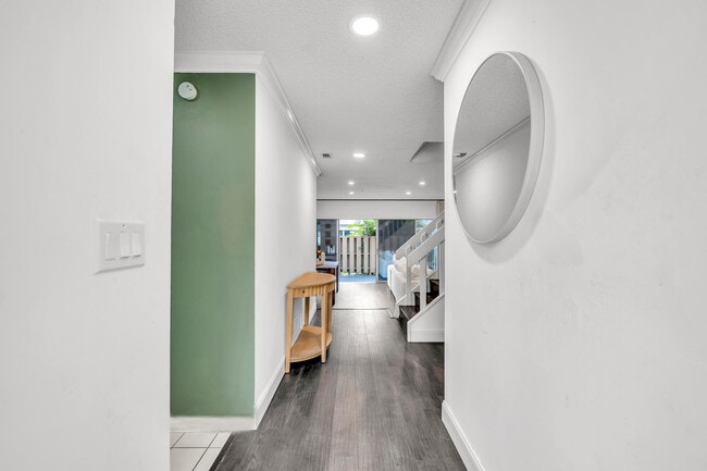 Photo - 881 NW 81st Way