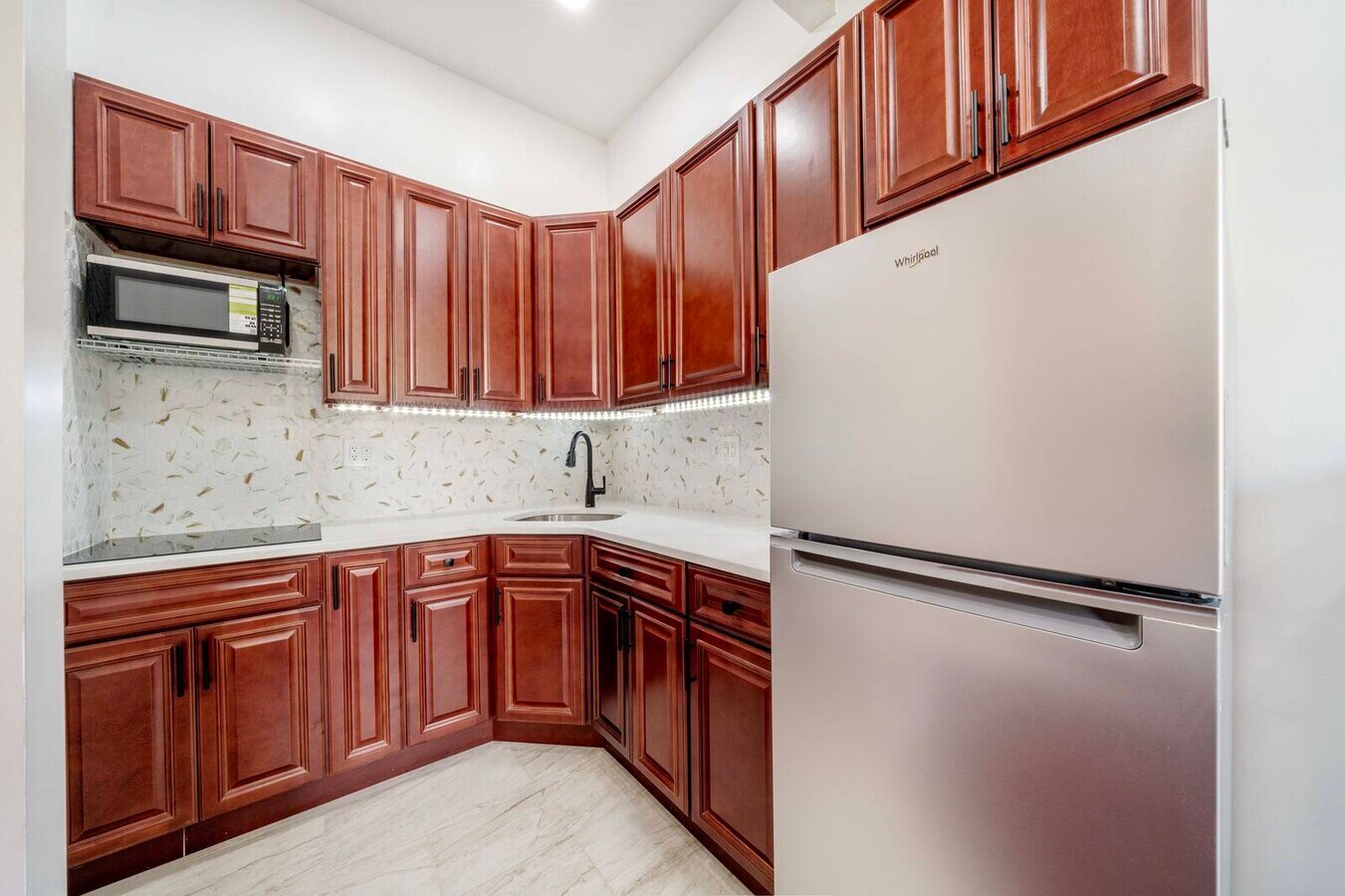 Photo - 211 W 122nd St