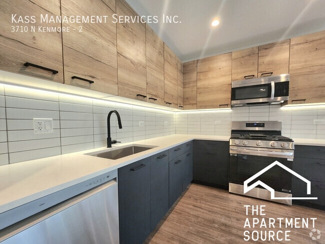Building Photo - 3710 N Kenmore Ave Unit 2 Rental