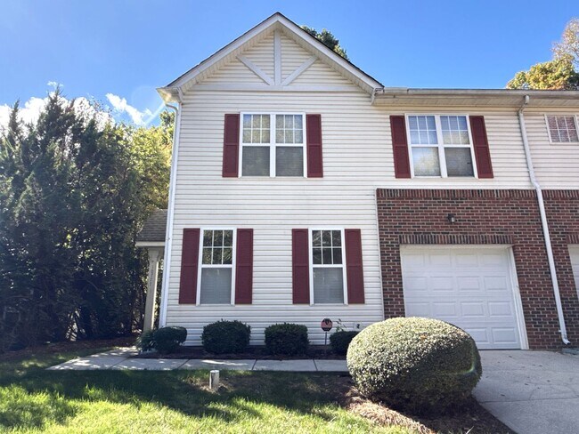 Building Photo - 10777 Essex Hall Dr