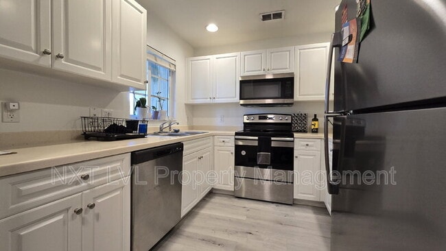 Photo - 9440 Ivy Brook Run