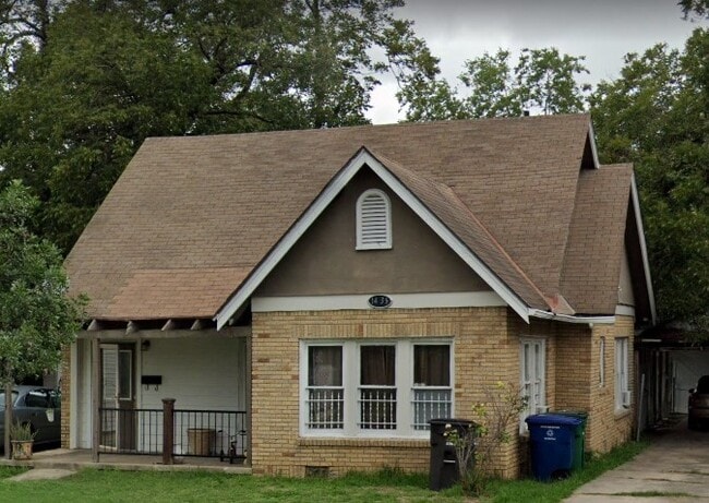 1439 Schley Ave
