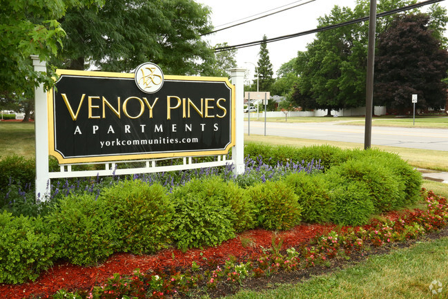 Building Photo - Venoy Pines Apartments