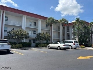 Building Photo - 1700 Pine Valley Dr Unit 317