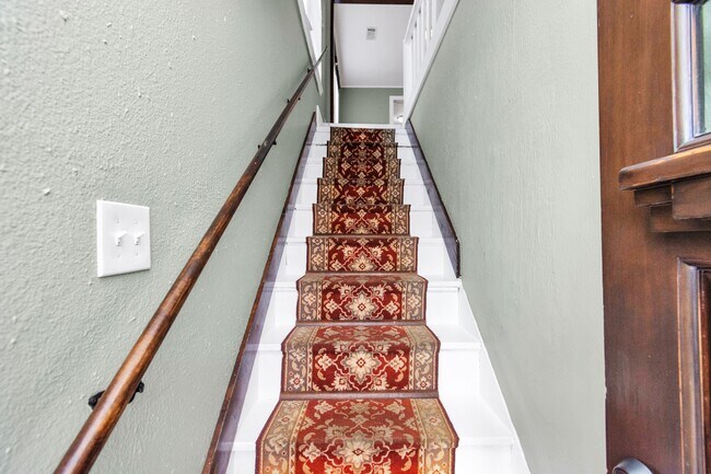 Photo - 2202 Kane St Unit B