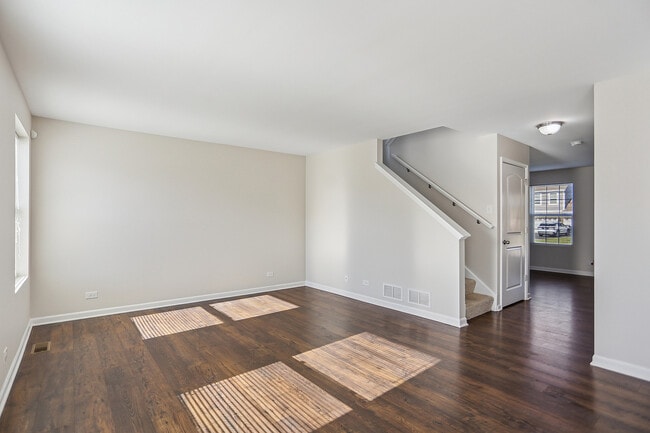 Photo - 1672 Glenbrooke Ln