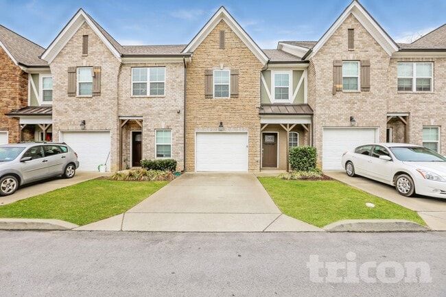Building Photo - 305 Woodfern Ct