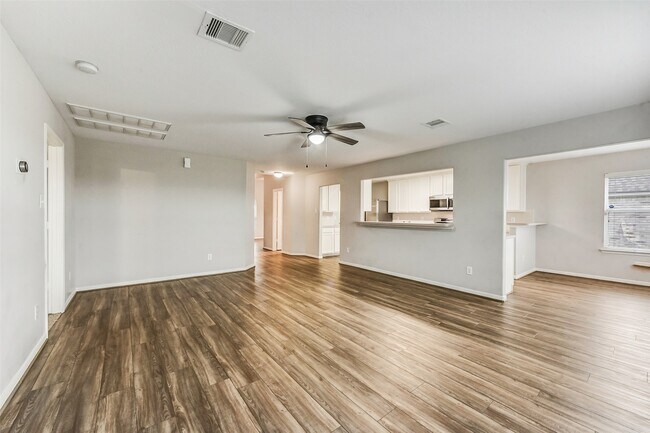 Photo - 4202 Parry Dr