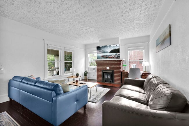 Photo - 2678 Post St