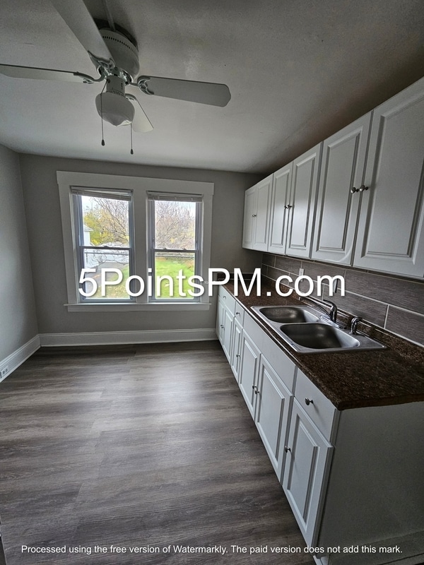 Photo - 379 E 162nd St