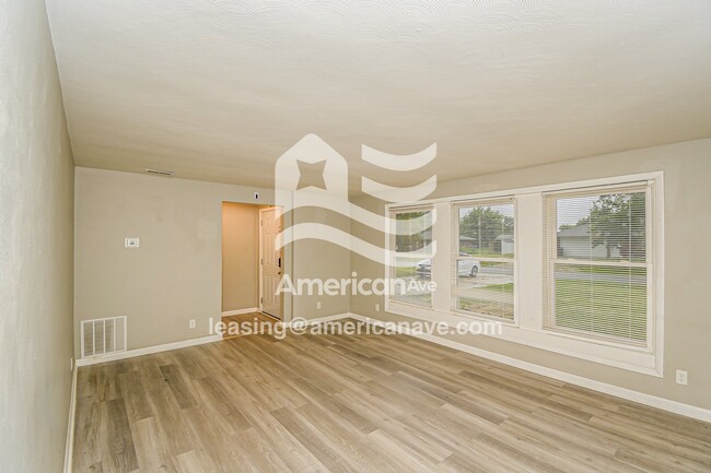 Photo - 2039 E 47th St
