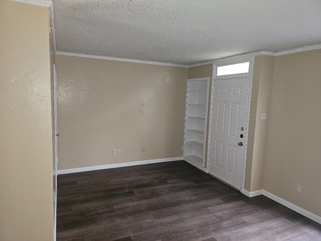 Photo - 9828 Valley Meadow Ct
