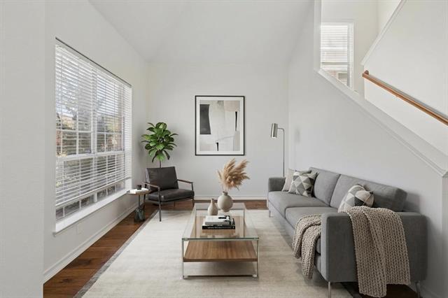 Photo - 1616 Broadmoor Dr