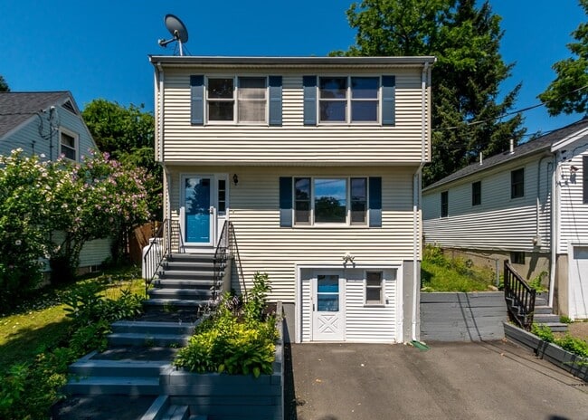20 Smart St