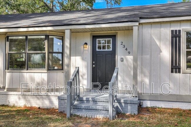 Photo - 2349 Henry Cir