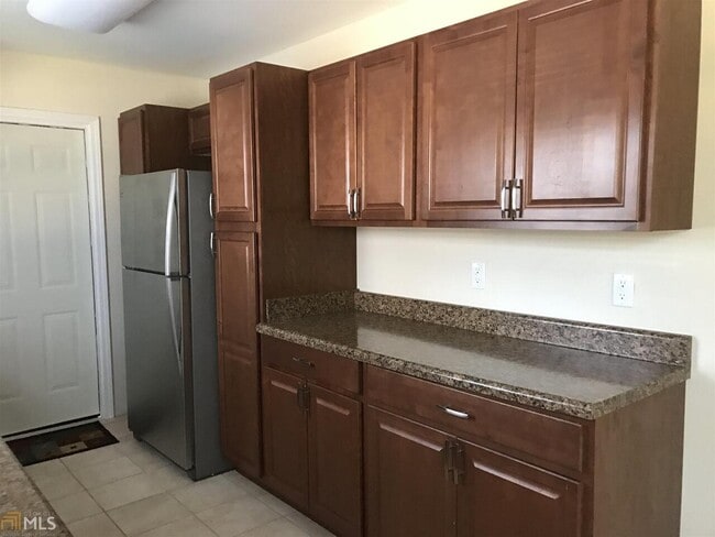 Photo - 131 Pineview Dr