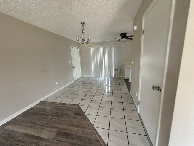 Photo - 469 Emerald Rd