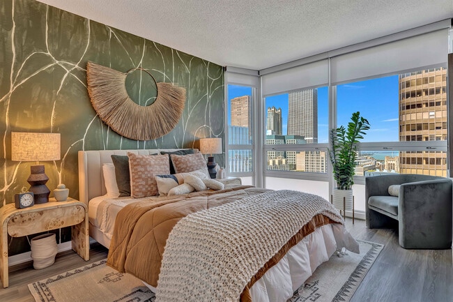 Photo - The Streeter