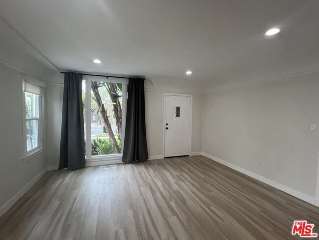 1284 S Highland Ave