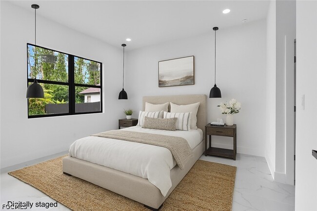 Photo - 3202 21st St W