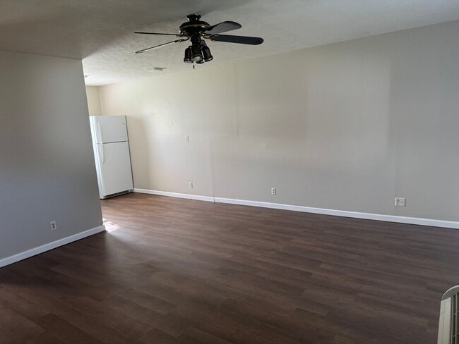 4328 Walnut Rd Unit H