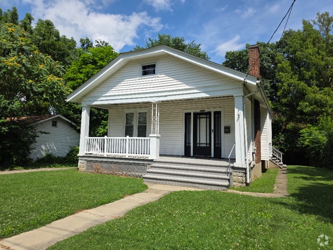 Building Photo - 7856 Joseph St Rental