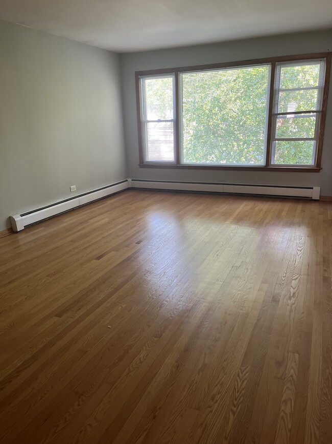 Photo - 3848 N Kenneth Ave Unit 2nd flr