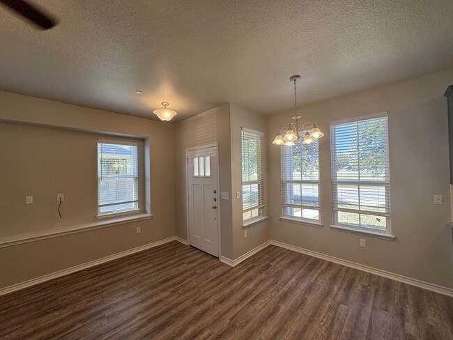 Photo - 720 Westfield Blvd