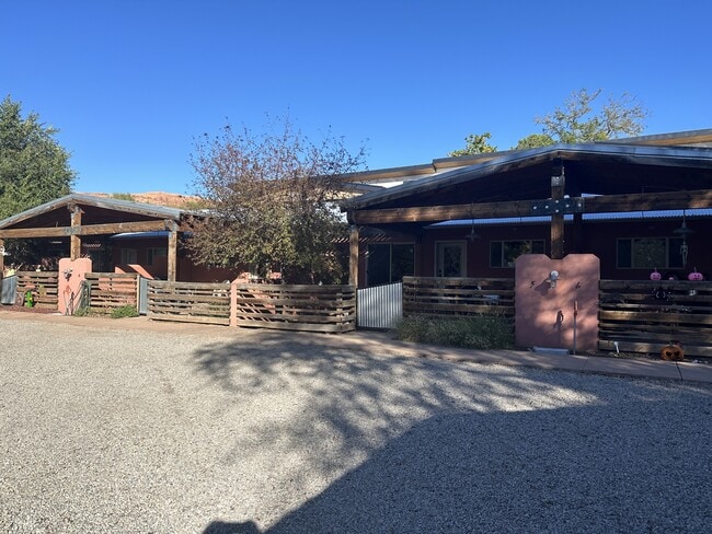 Building Photo - 208 E 200 S