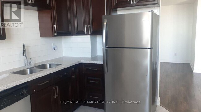 Photo - 100 Wingarden Ct Unité 1812