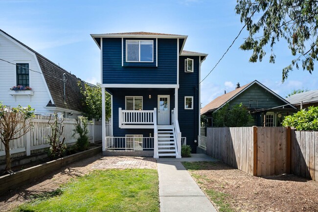 Photo - 3Bd/3.25Ba Seattle Home