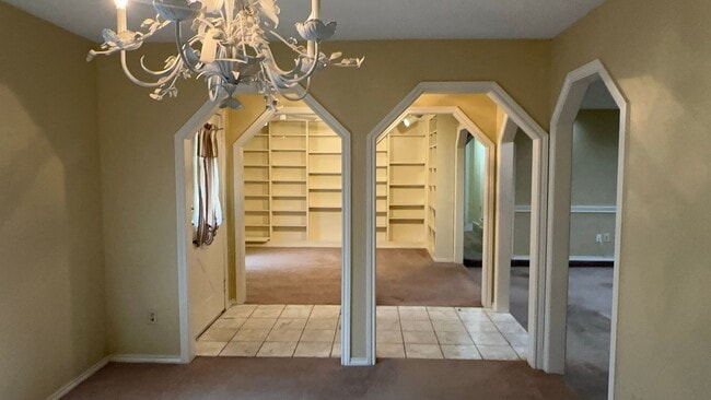 Photo - Spacious Ranch Style Home!