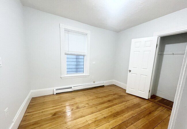22 Howell St