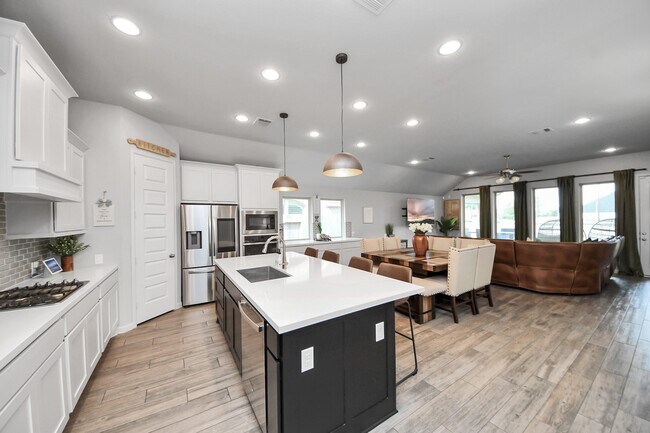 Photo - 1711 Rustling Creek Dr