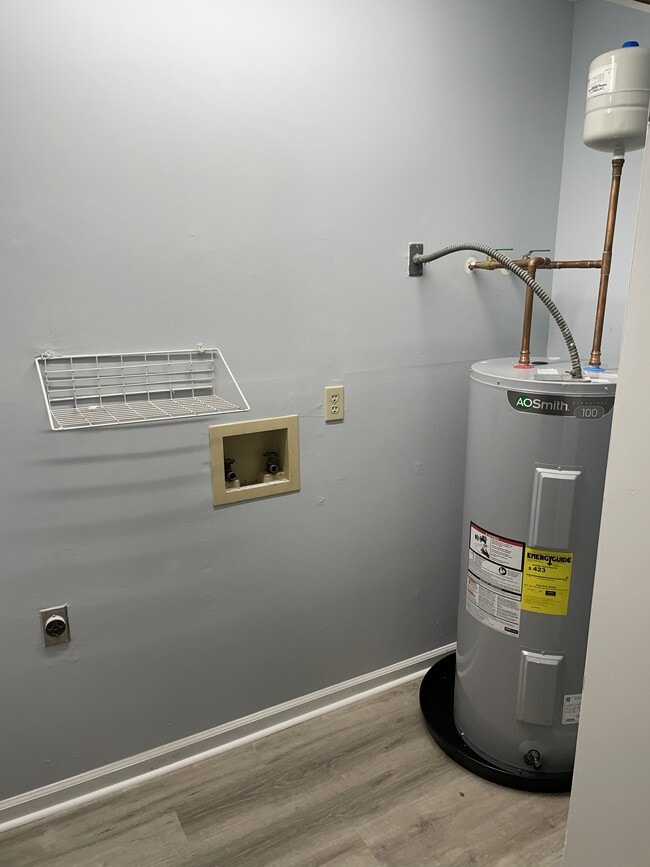 Photo - 415 10th Ave S