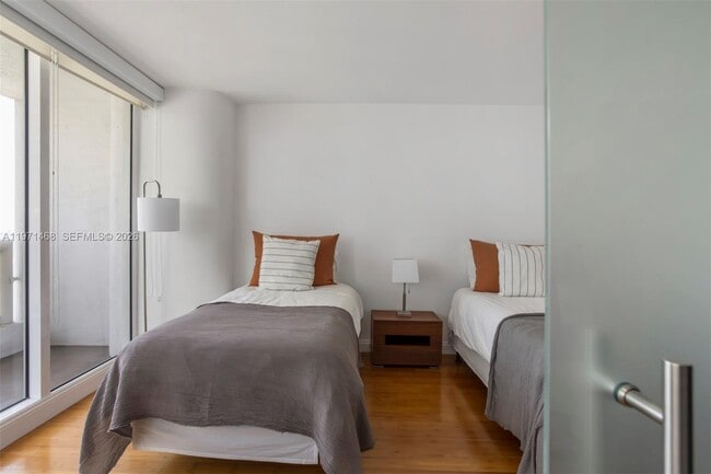 Photo - 1717 N Bayshore Dr Unit A-2740