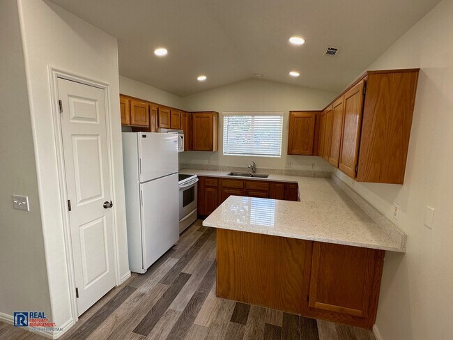 Photo - Fully Remodeled 3 bedroom 2 bathroom