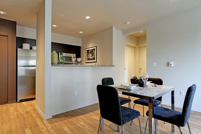 Photo - z-053025-Madison Crossing