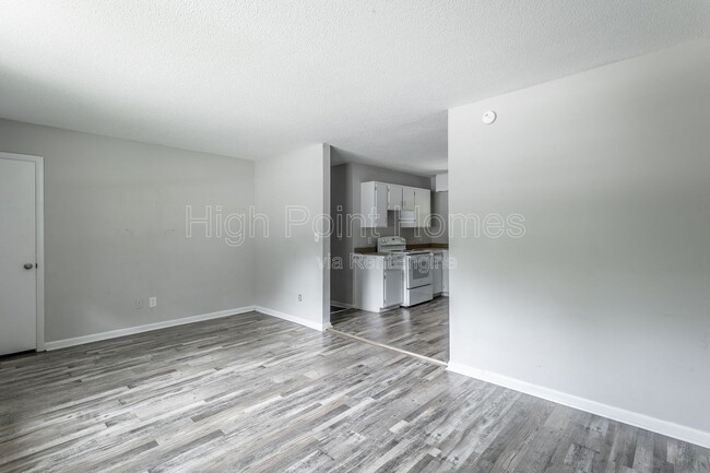 Photo - 603 Mountain Trail