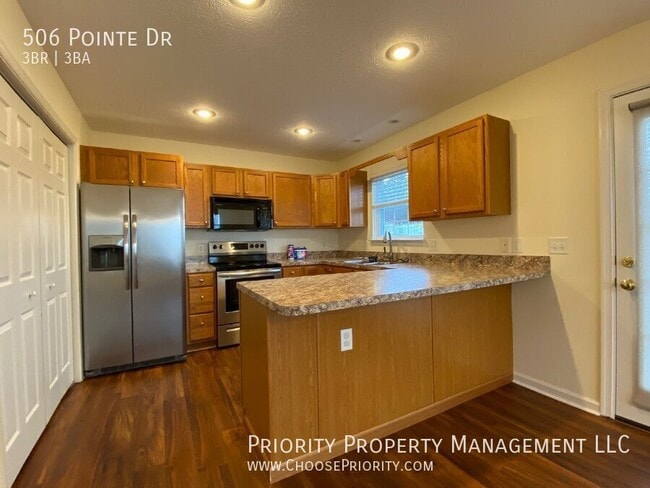 Photo - 506 Pointe Dr