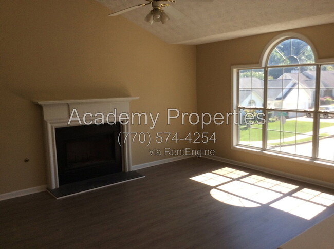 Photo - 390 Summer Hill Cir